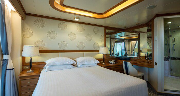 Accommodation on Azura